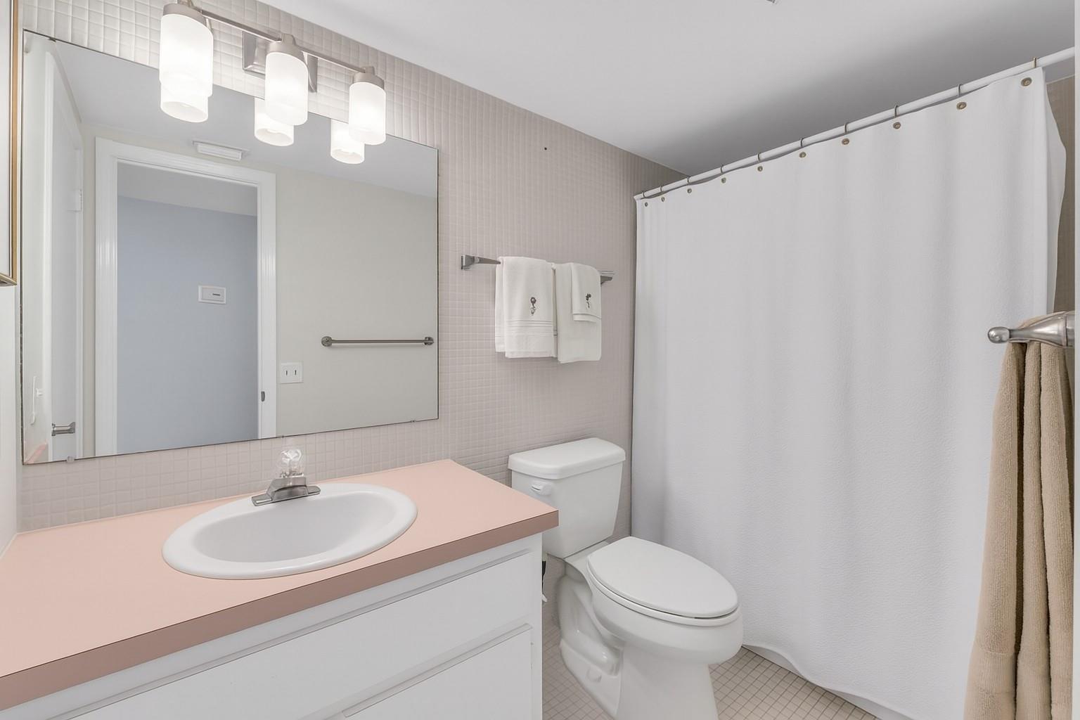 River House Towers - Residential