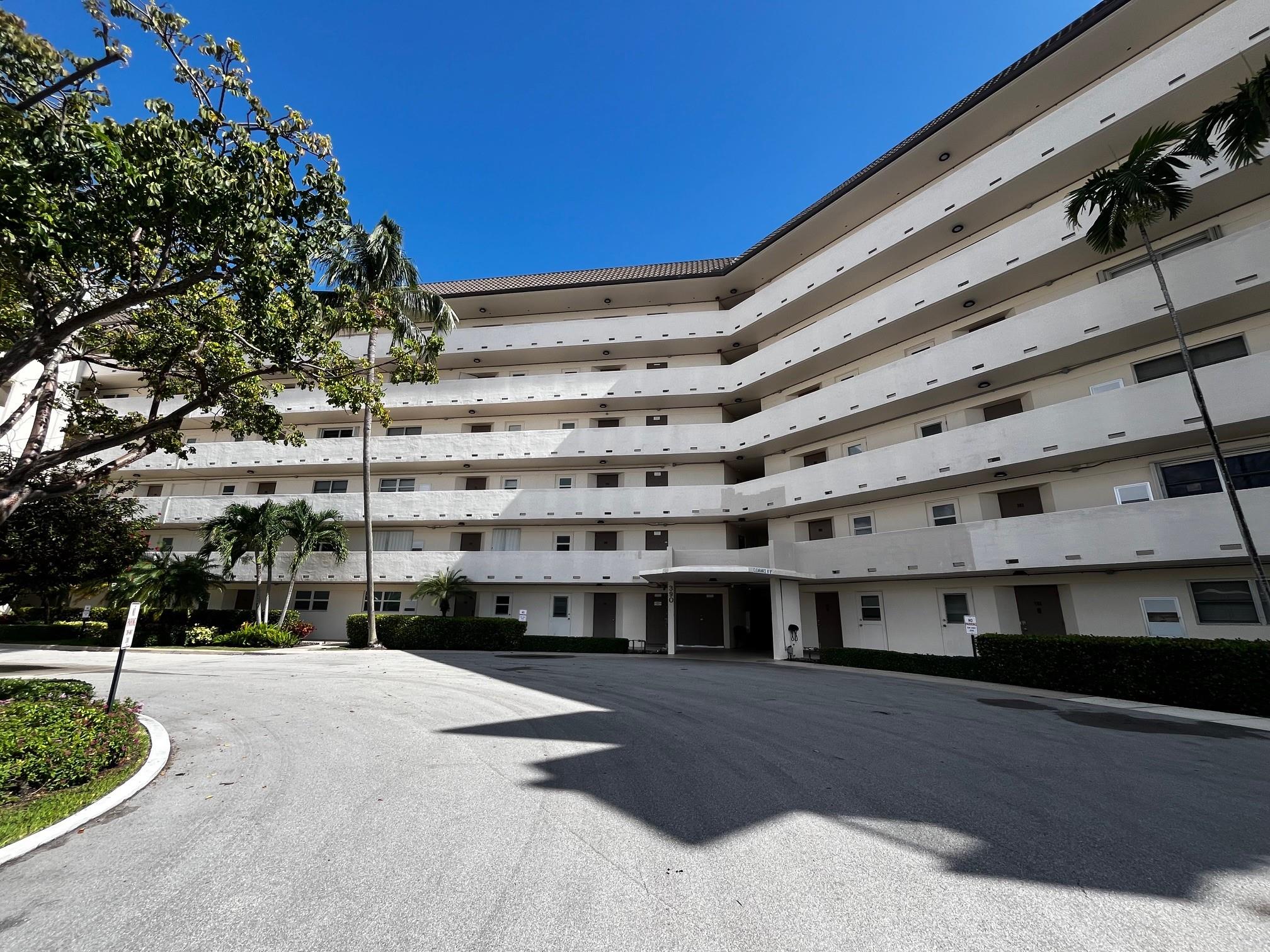 River House Towers - Residential