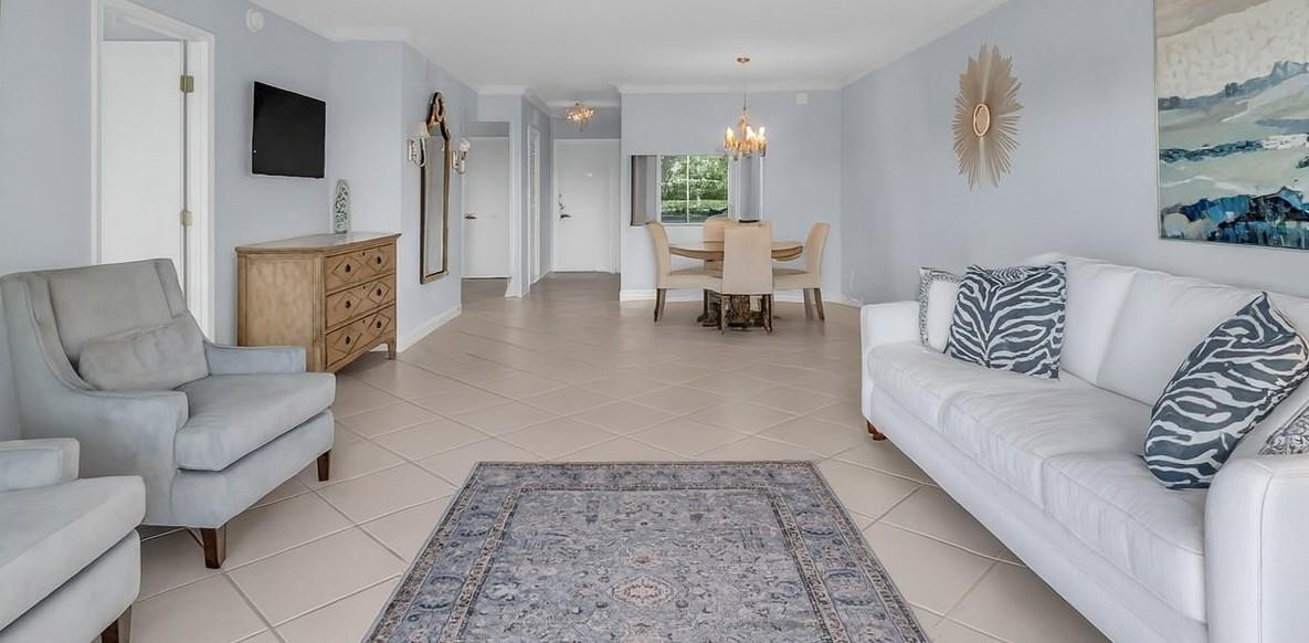 390 N Federal Highway 206