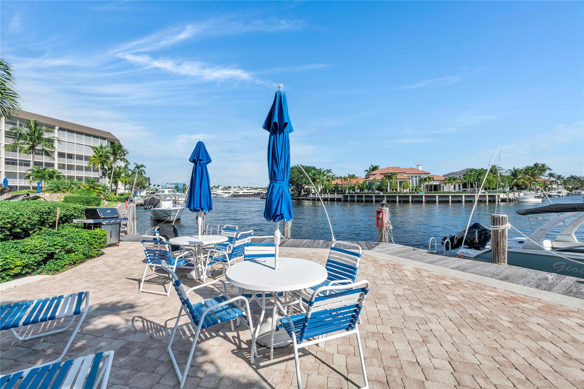 River House Towers - Residential