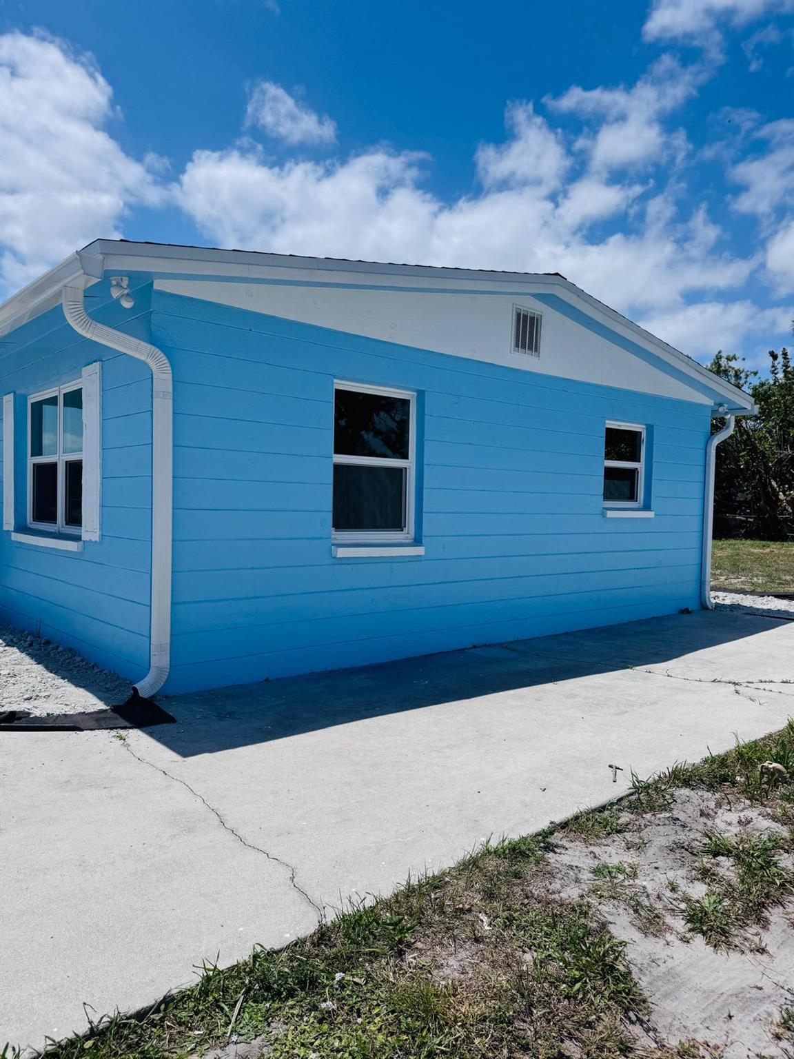 EMANCIPATION PARK - Residential Lease