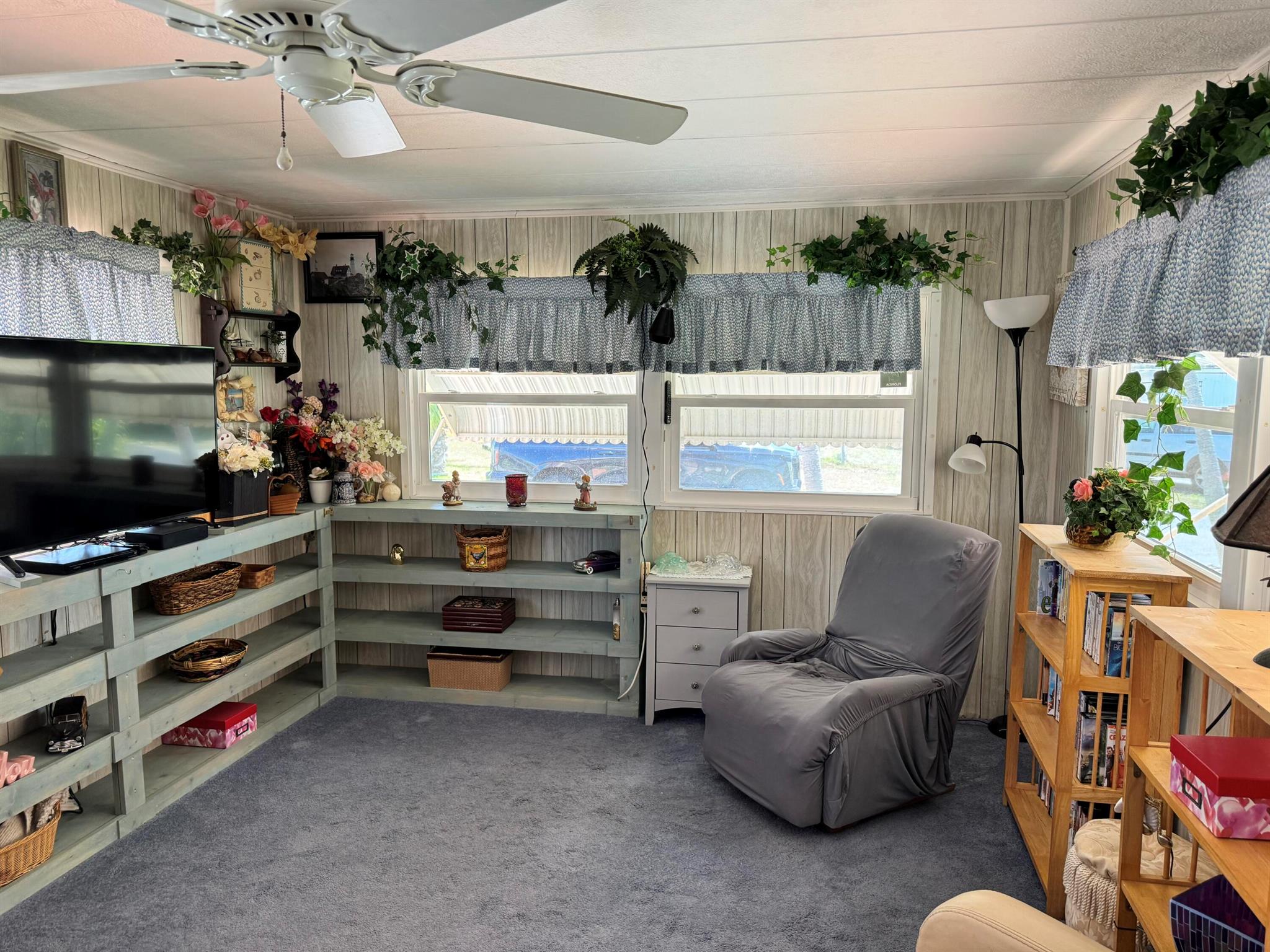 WOODBRIDGE MOBILE VI - Residential