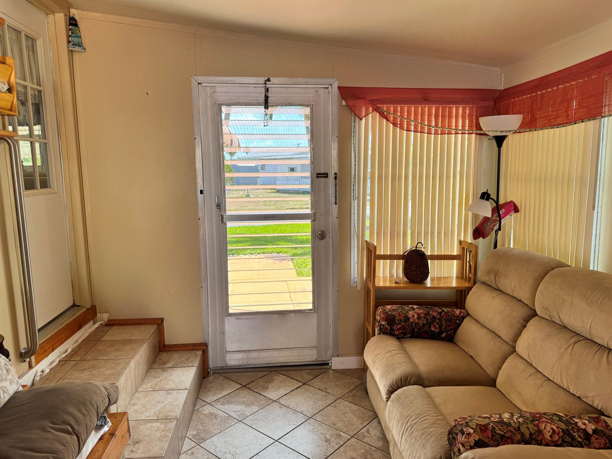 WOODBRIDGE MOBILE VI - Residential