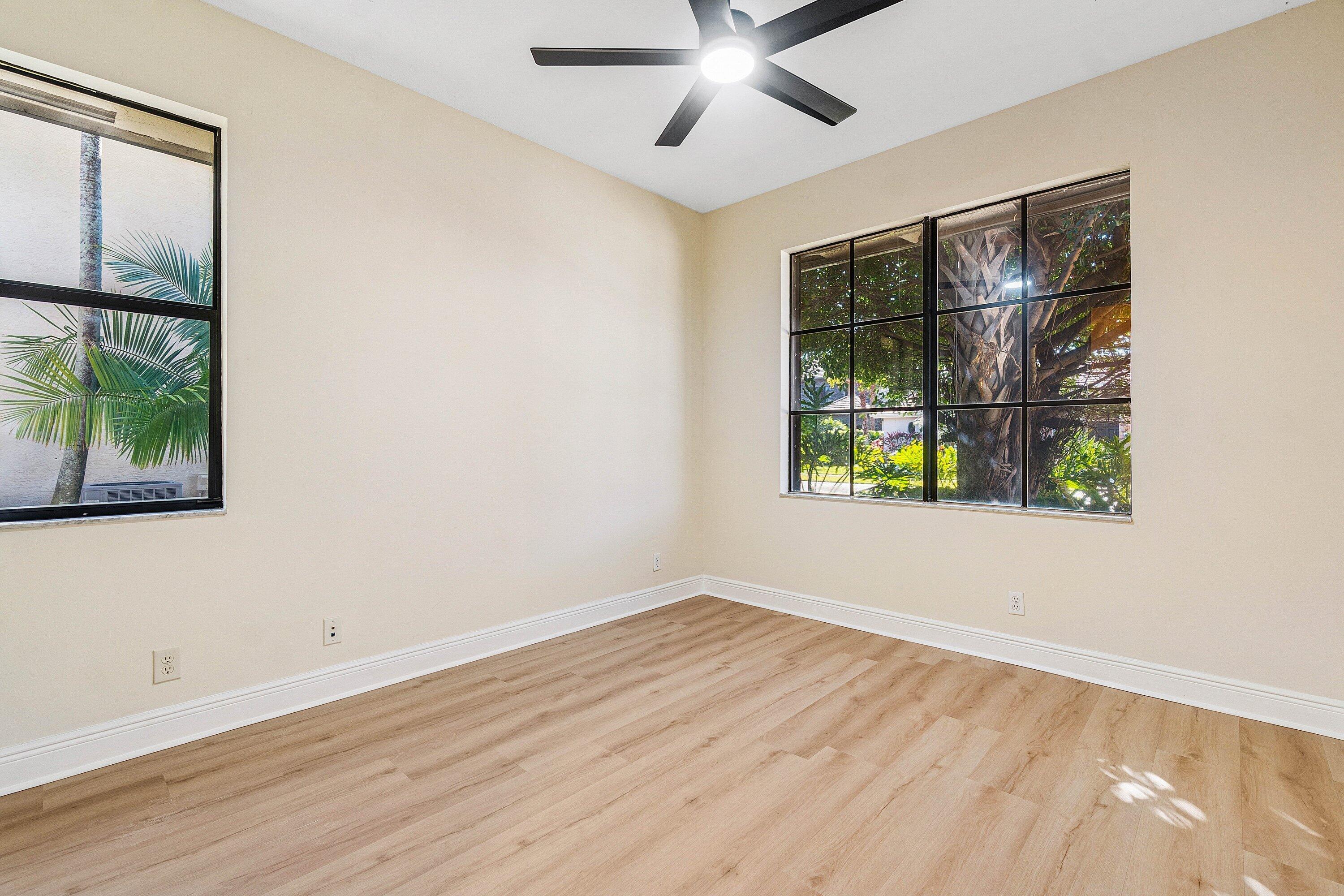 VERSAILLES - Residential