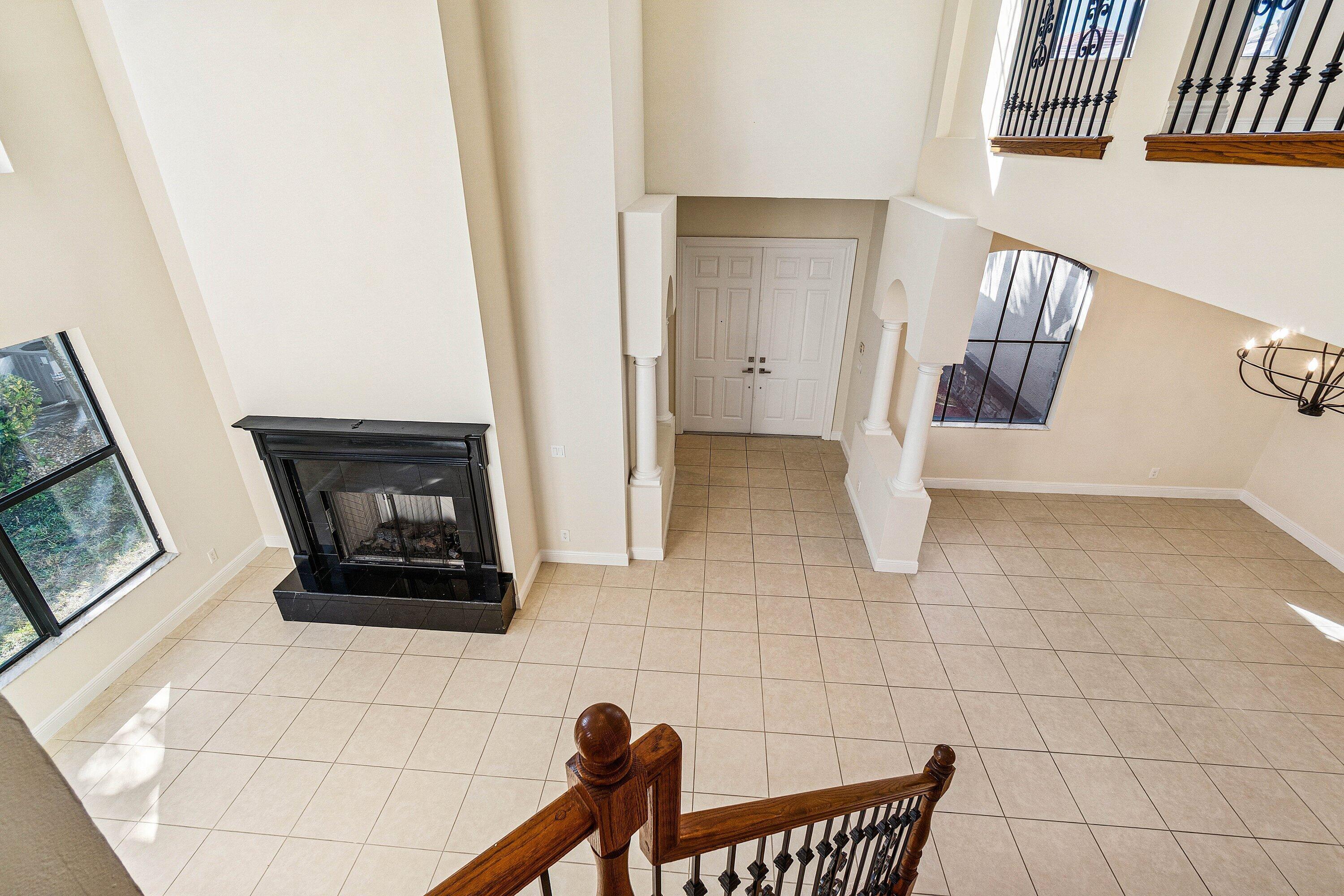 VERSAILLES - Residential