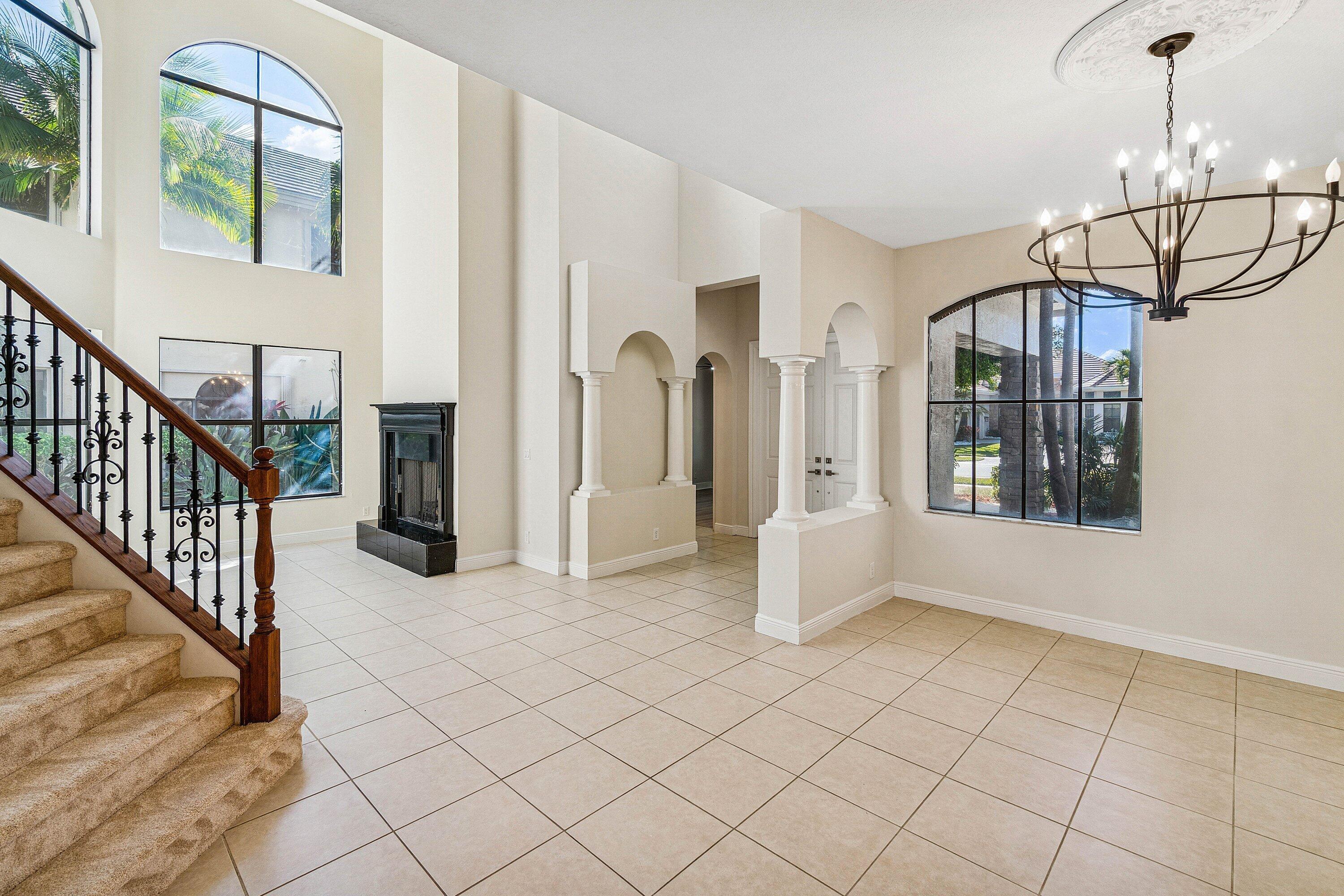 VERSAILLES - Residential