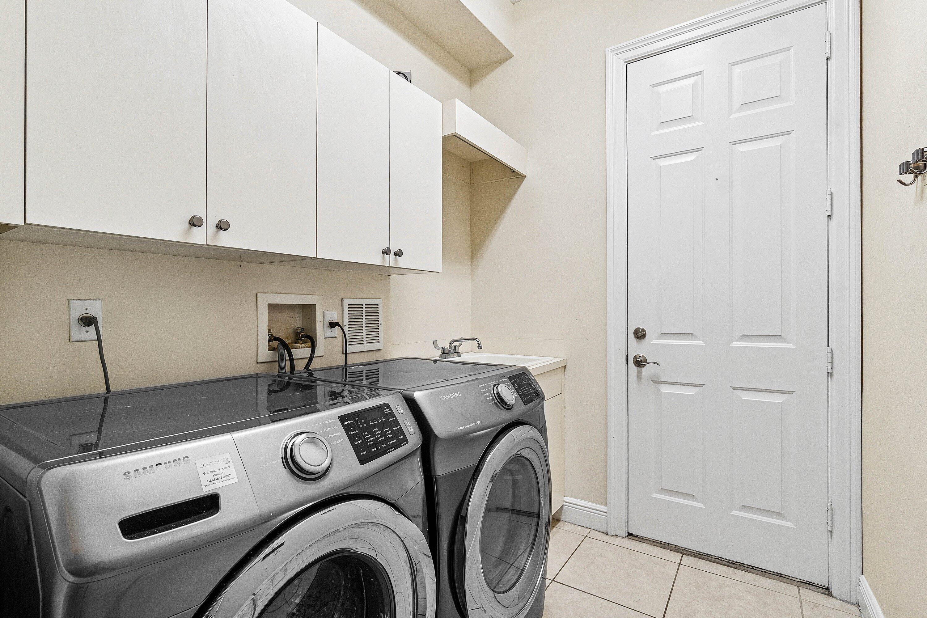 VERSAILLES - Residential