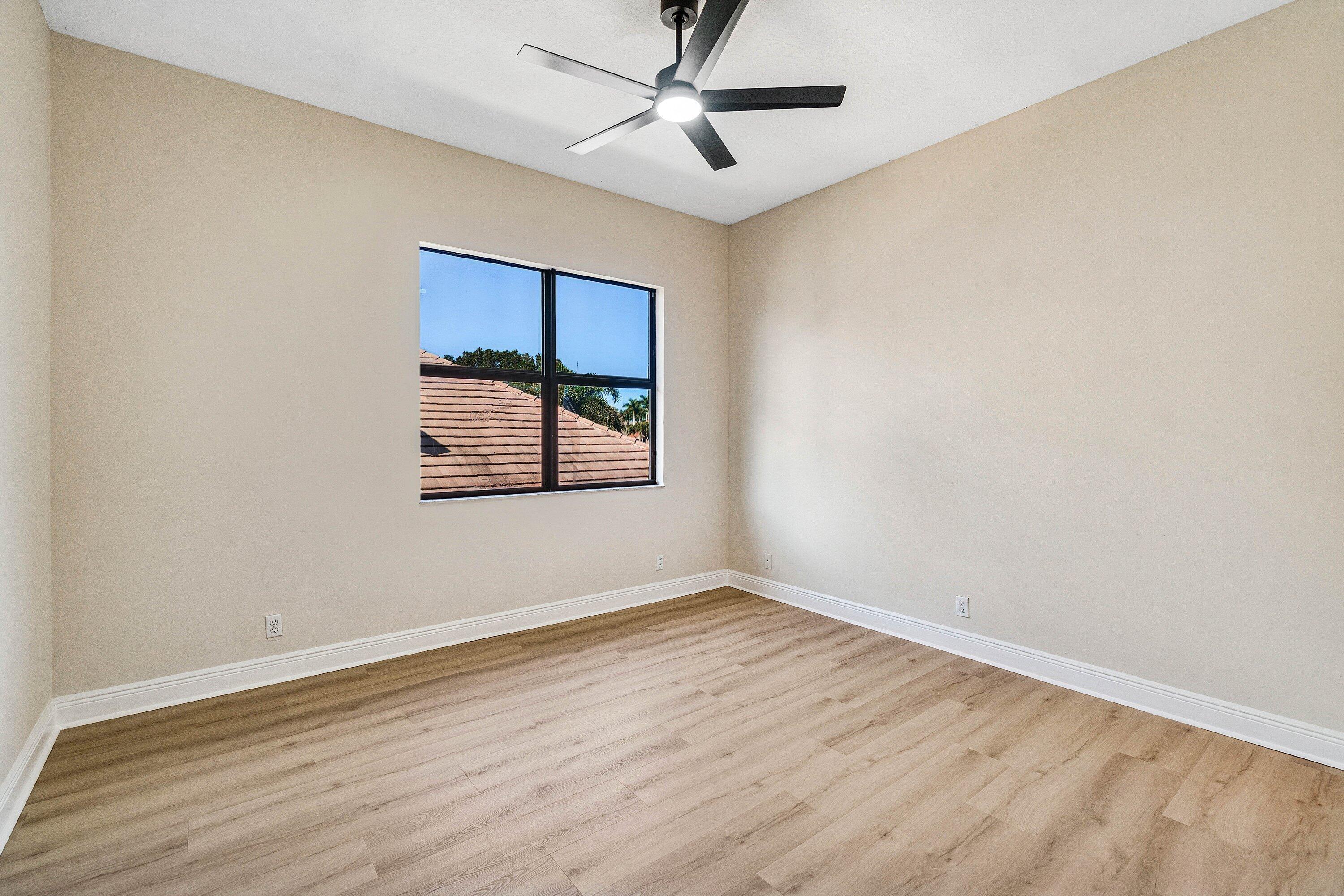 VERSAILLES - Residential