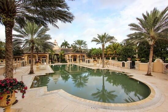 VERSAILLES - Residential