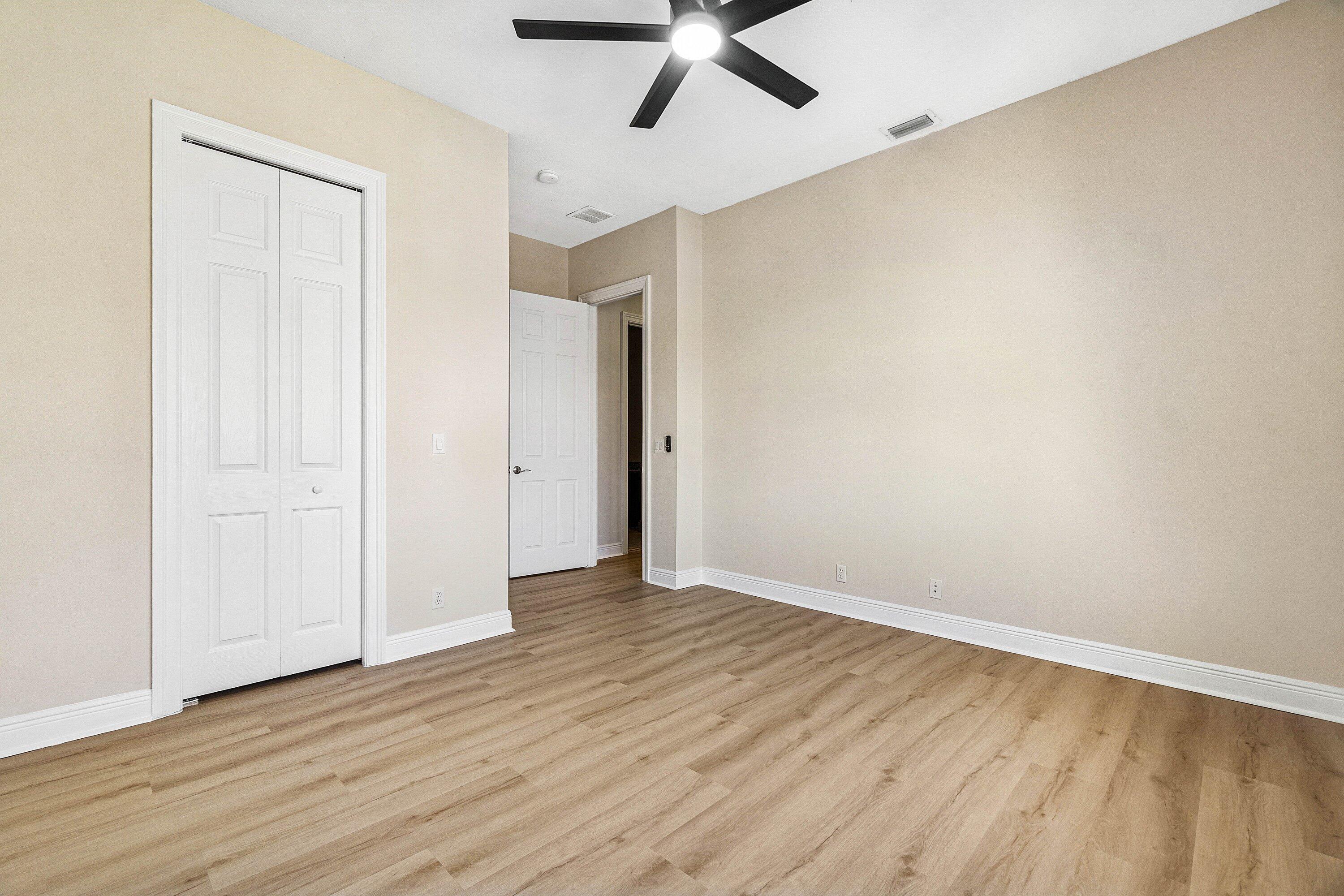 VERSAILLES - Residential