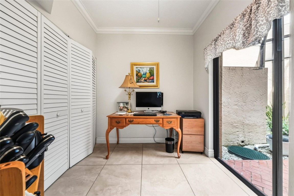 Villa Sonrisa Boca Pointe - Residential