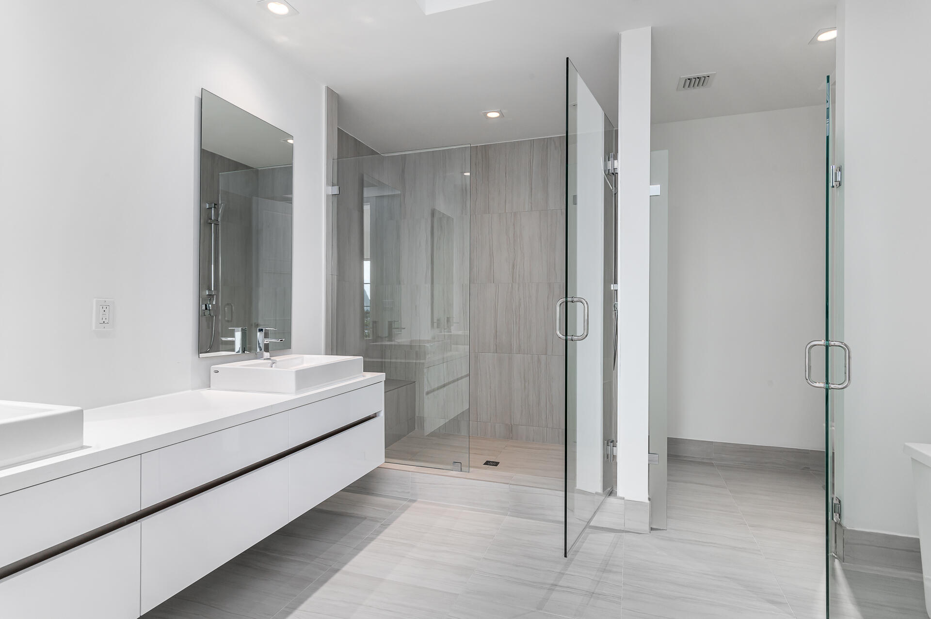 TOWER 155 CONDO - Residential Lease