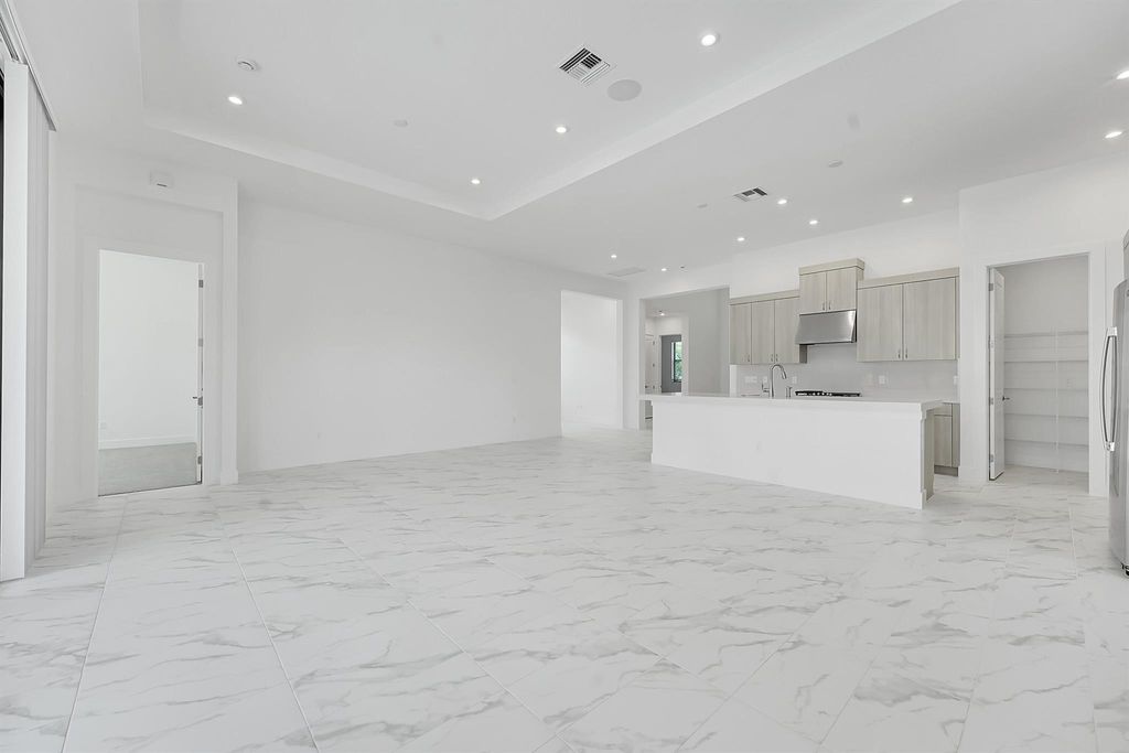 Photo of 13908 Vivant Drive, Palm Beach Gardens, FL 33412 (MLS # R11121022)