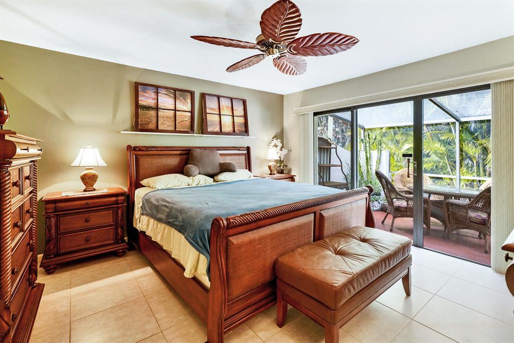 SEA PALMS - Residential