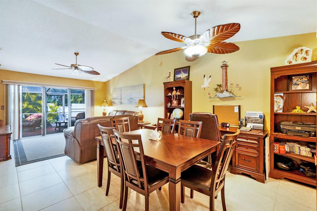 SEA PALMS - Residential