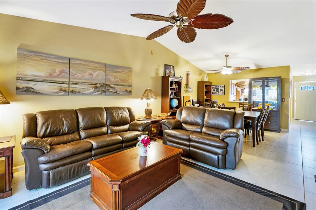 SEA PALMS - Residential