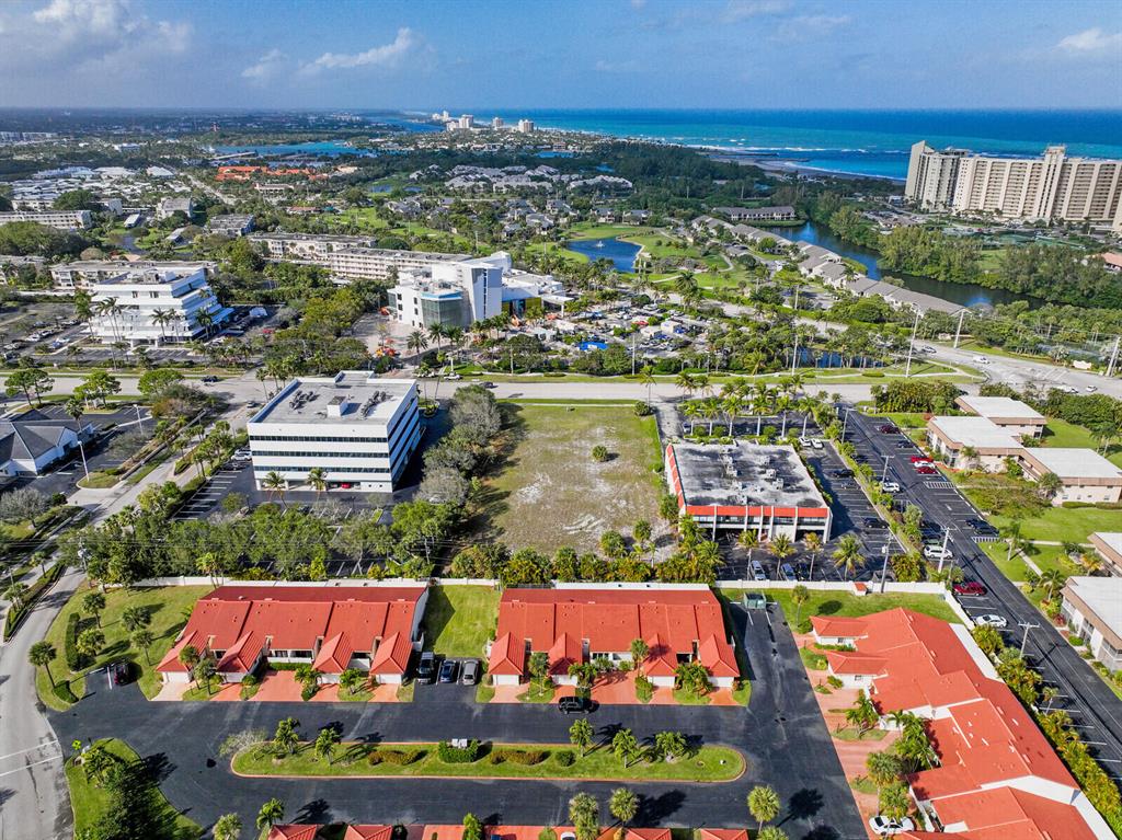 SEA PALMS - Residential