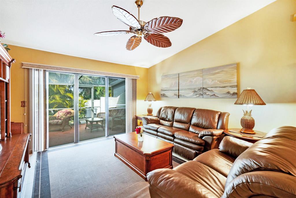 SEA PALMS - Residential