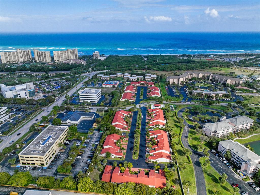 SEA PALMS - Residential