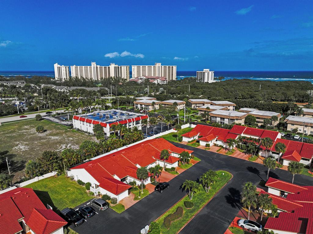 SEA PALMS - Residential