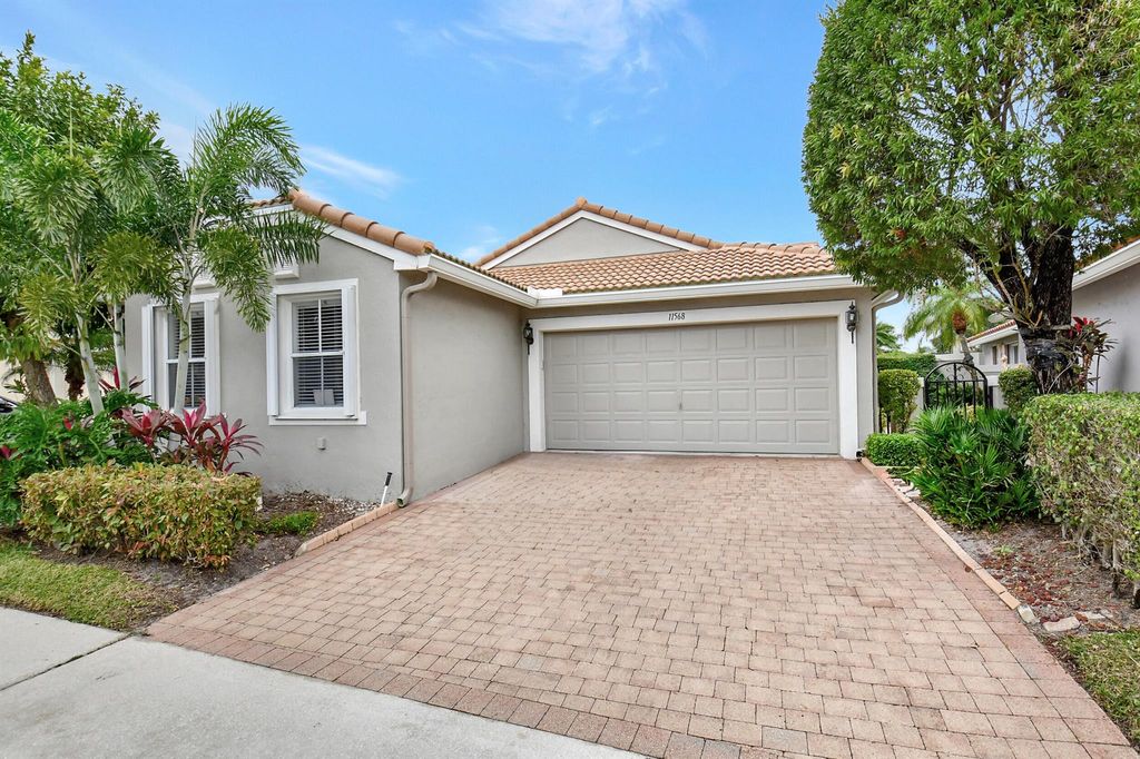 Photo of 11568 Lawton Road, Boynton Beach, FL 33437 (MLS # R10947292)
