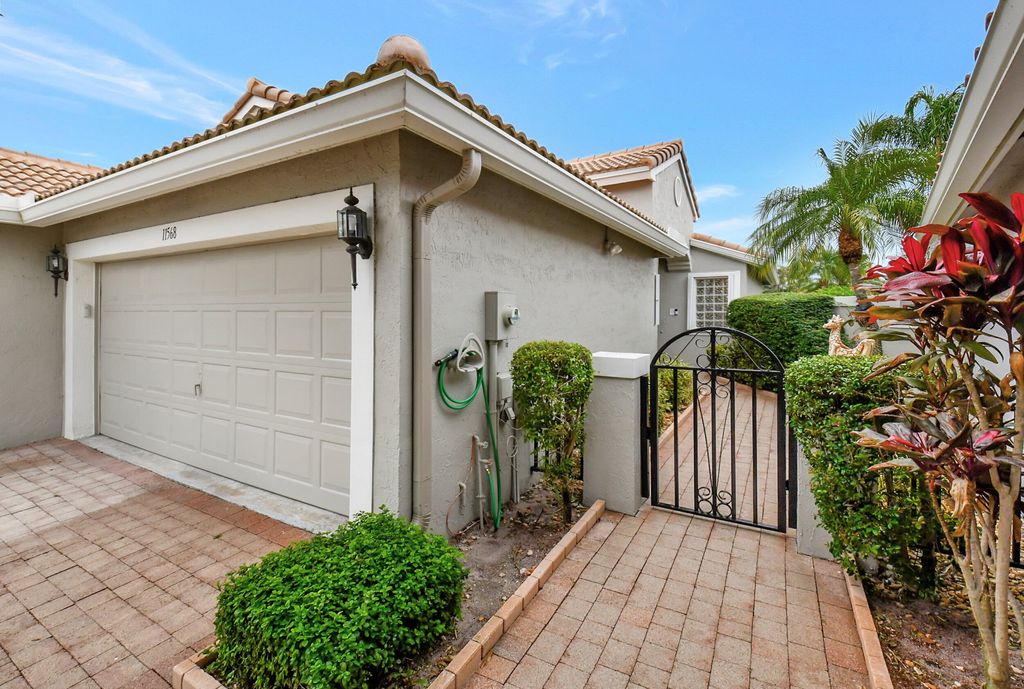Photo of 11568 Lawton Road, Boynton Beach, FL 33437 (MLS # R10947292)