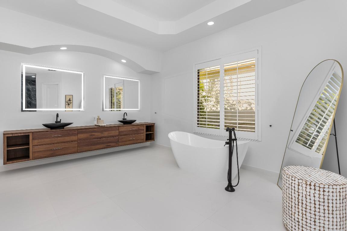 The Oaks - Residential