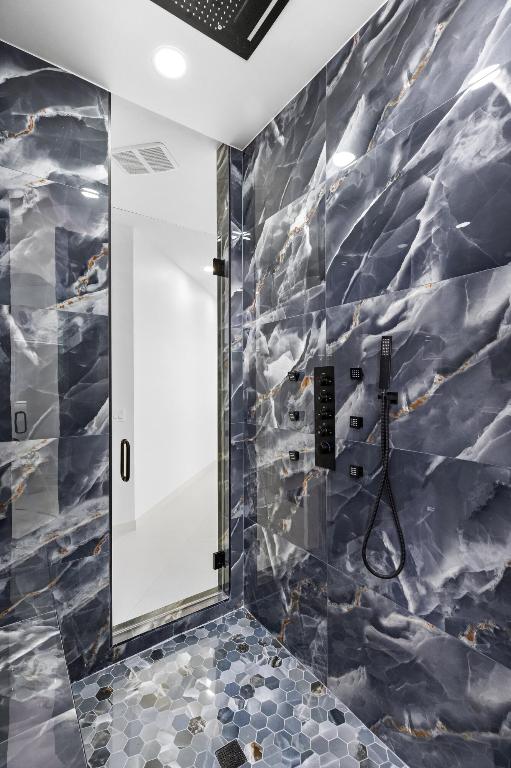 The Oaks - Residential