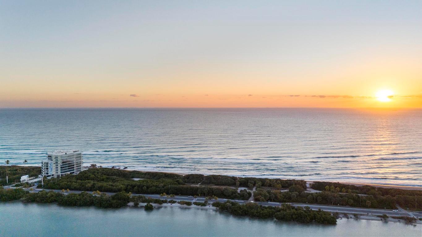 SEAGLASS CONDO - Residential