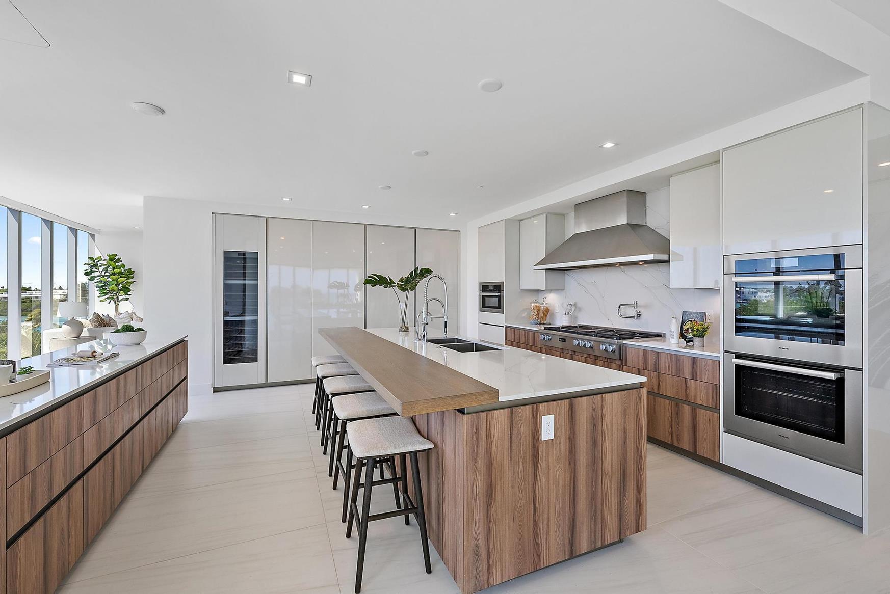 SEAGLASS CONDO - Residential