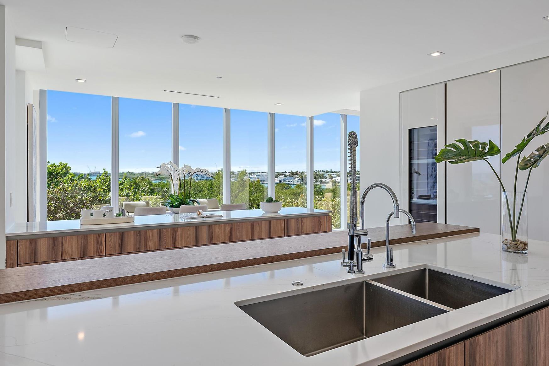 SEAGLASS CONDO - Residential