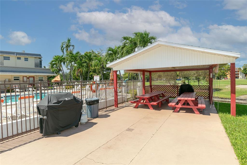 FAIRFAX HALL - Residential