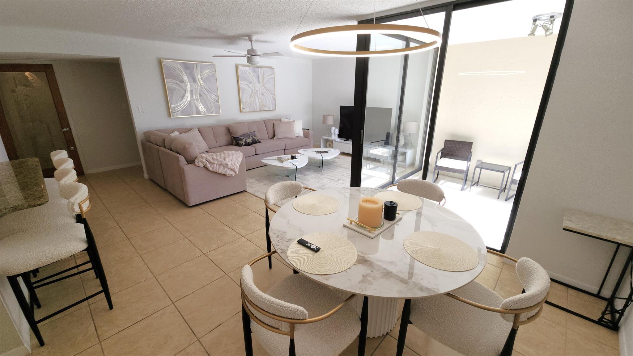 LAKESIDE CONDO - Residential Lease