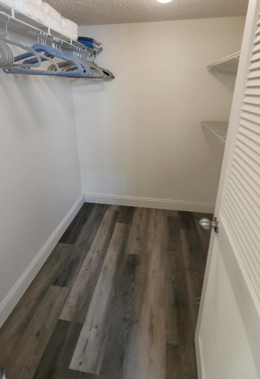 LAKESIDE CONDO - Residential Lease