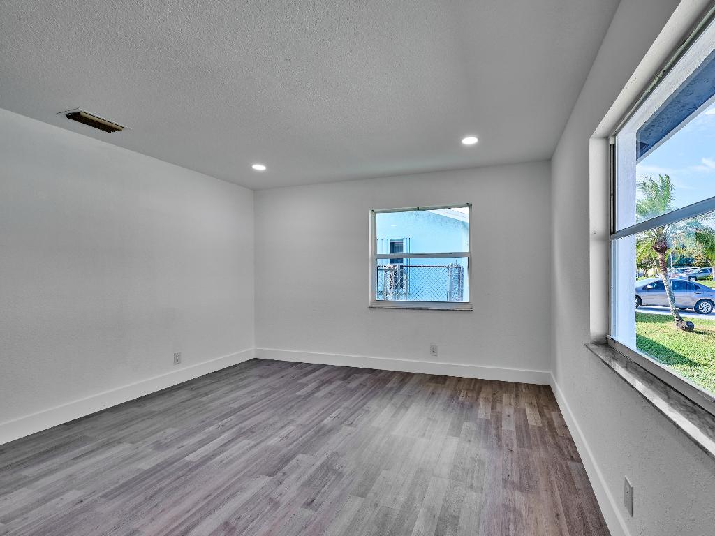 KELLY ADD - Residential