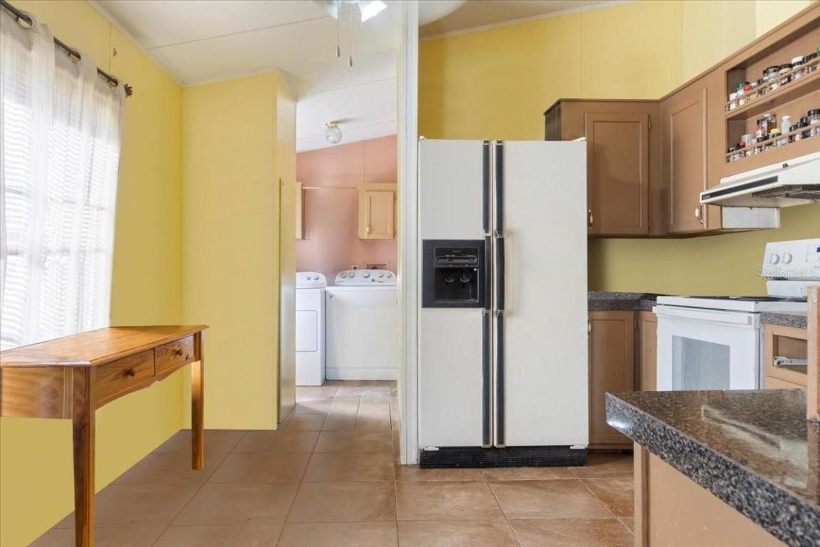 LAKE TROPICANA RANCHETTES - Residential