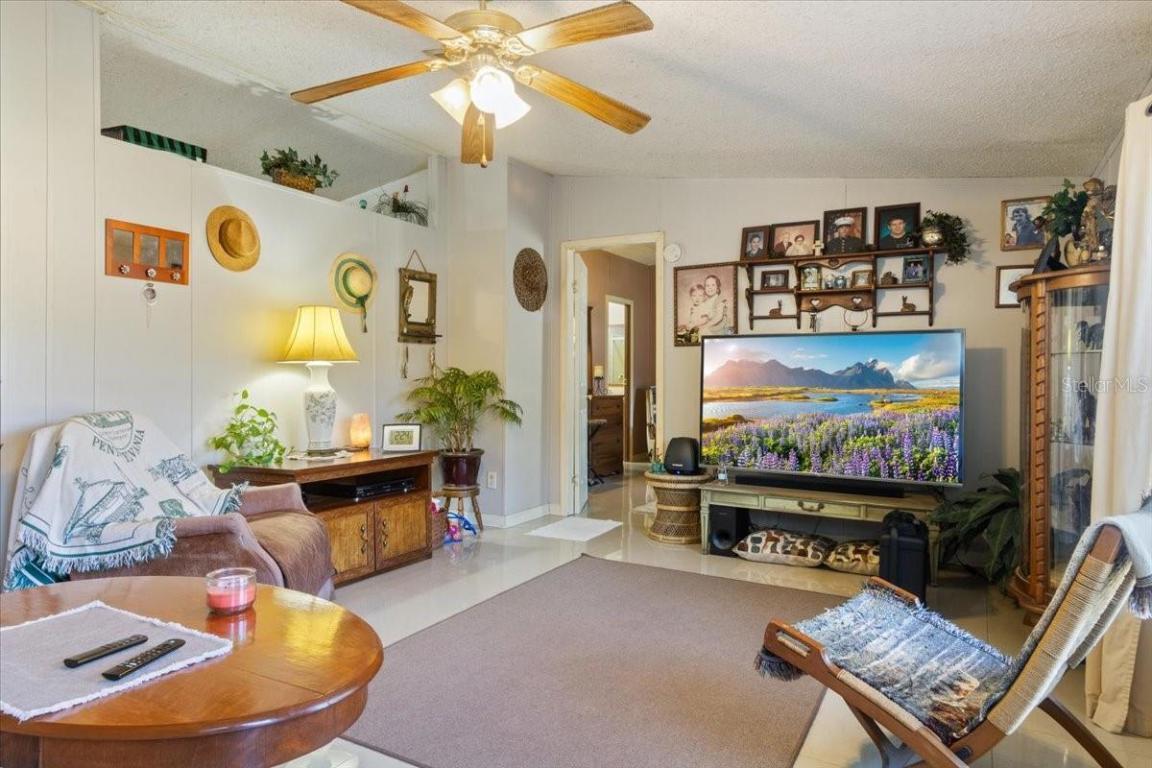 LAKE TROPICANA RANCHETTES - Residential