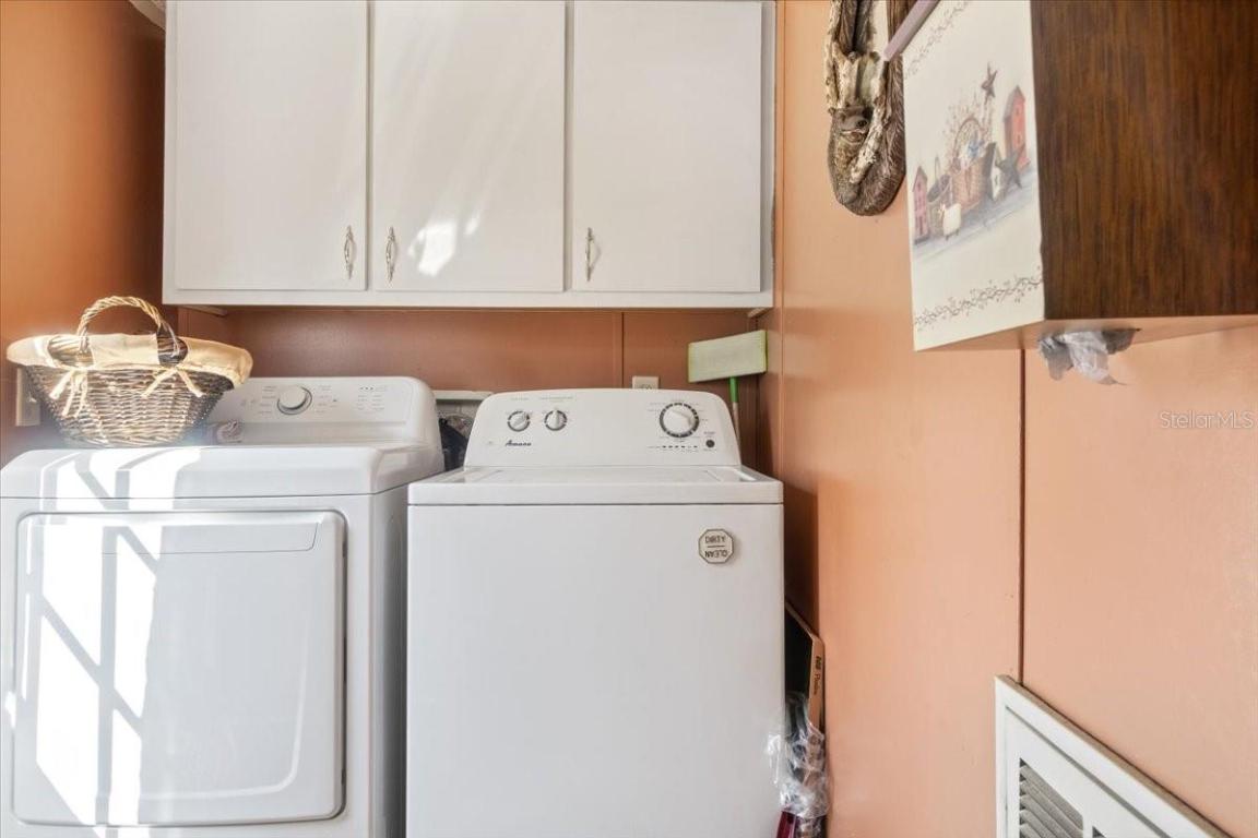 LAKE TROPICANA RANCHETTES - Residential