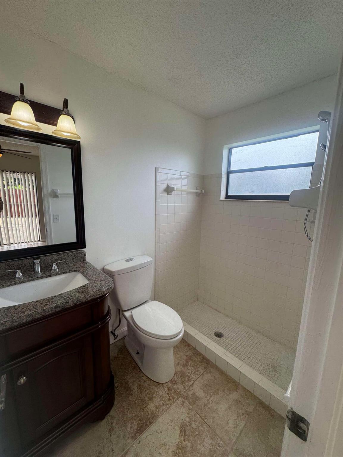 1047 Manor Drive