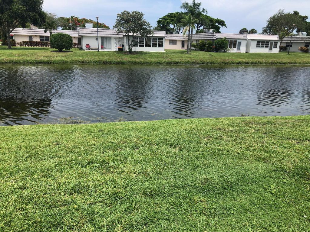 Photo of 192 Valencia H #192, Delray Beach, FL 33446 (MLS # B26043280)