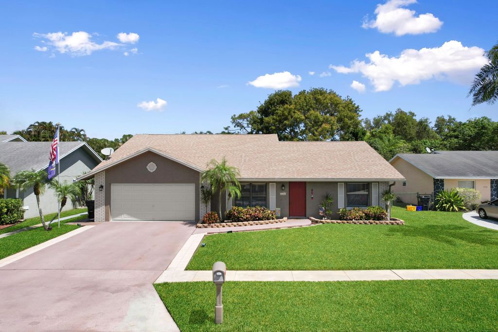 Photo of 6120 Serene Run, Lake Worth Beach, FL 33467 (MLS # R10785547)