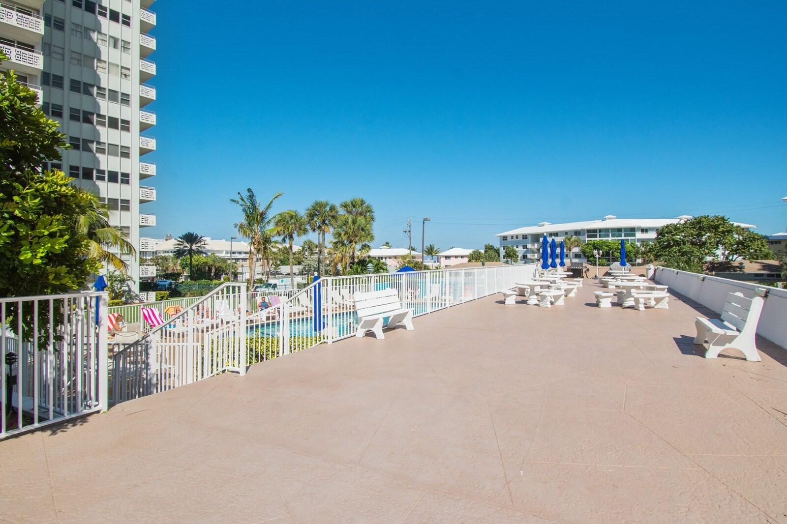 BREAKWATER TOWERS CO-OP - Residential