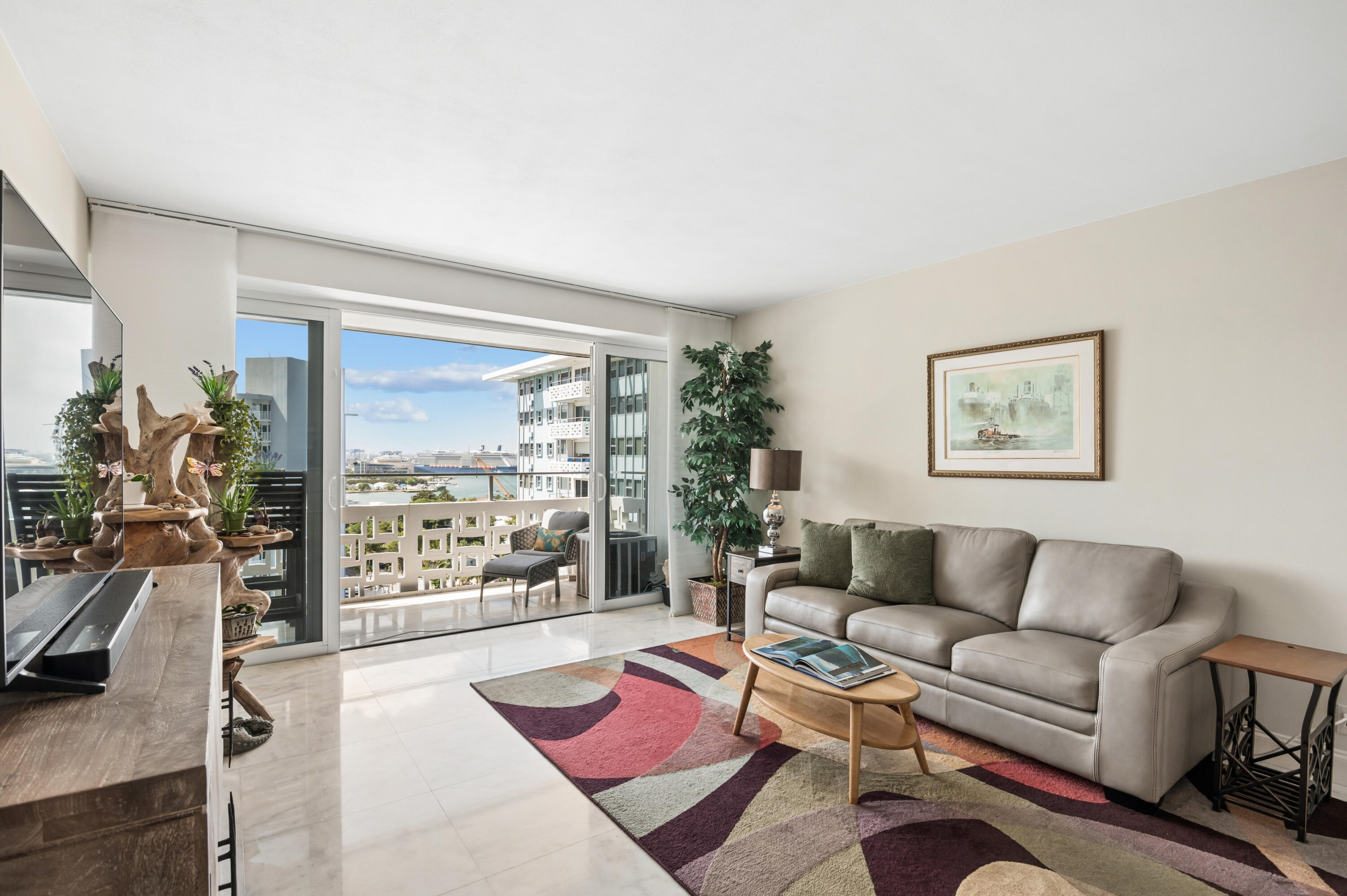 BREAKWATER TOWERS CO-OP - Residential