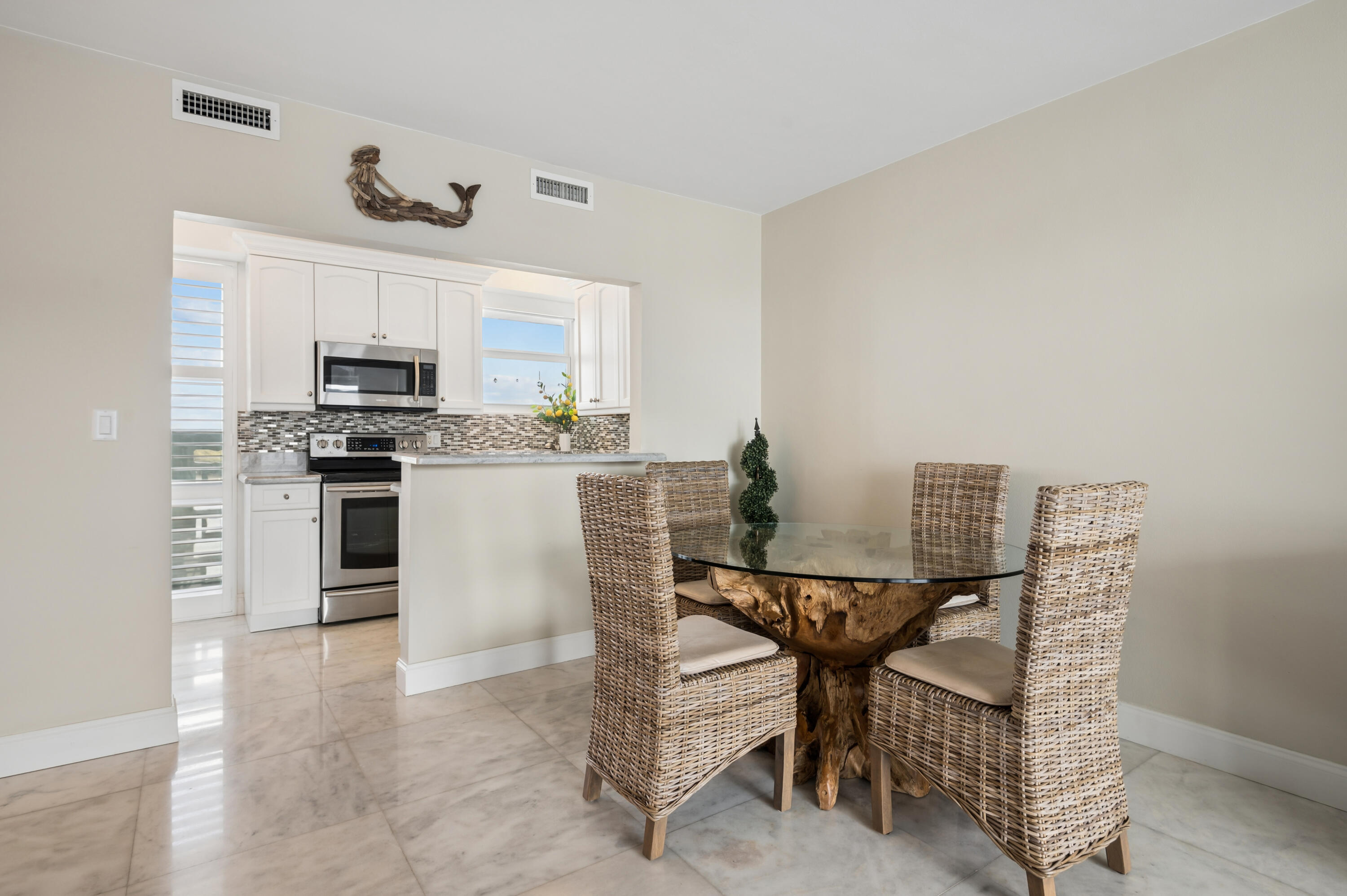 BREAKWATER TOWERS CO-OP - Residential