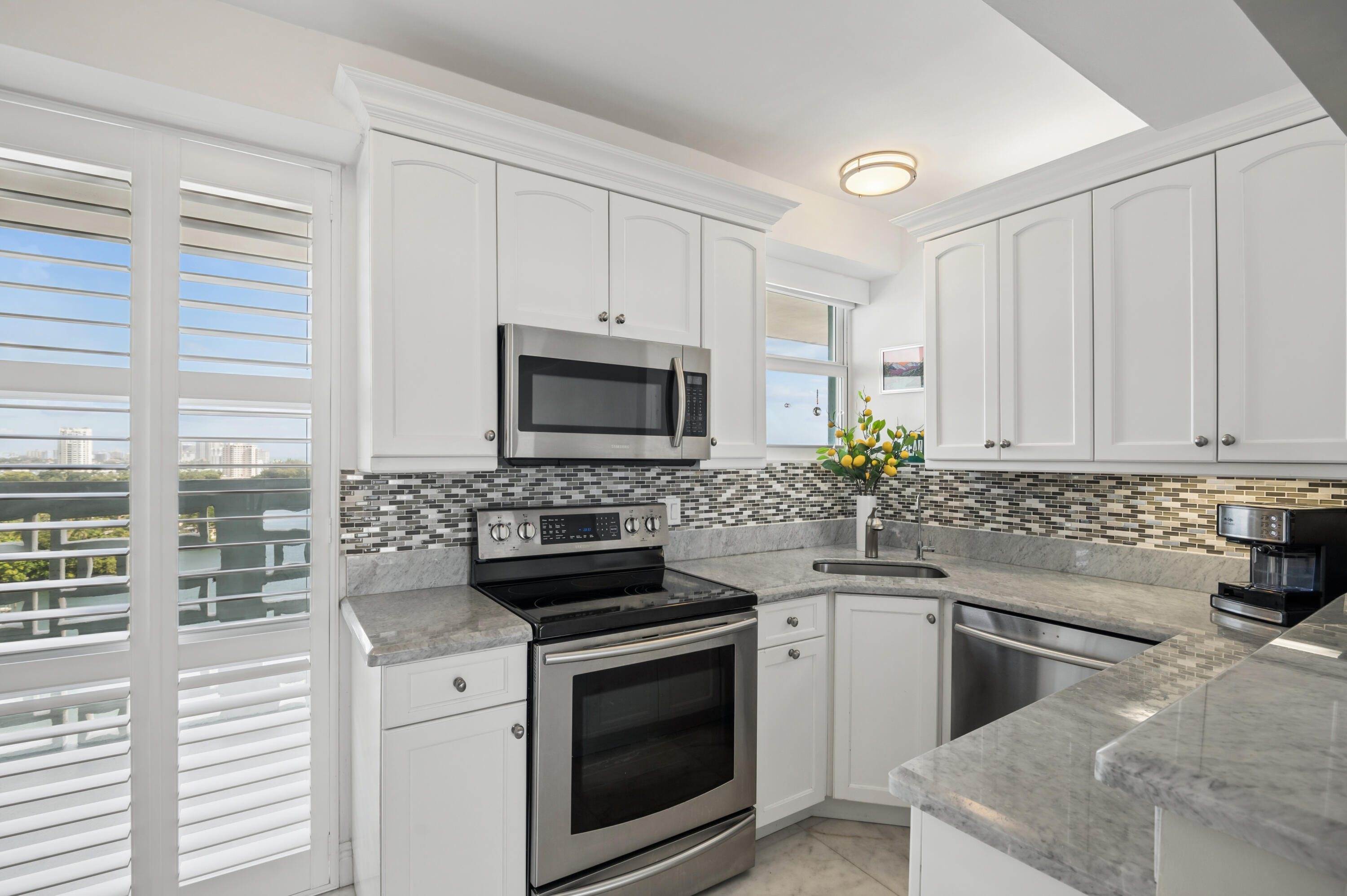 BREAKWATER TOWERS CO-OP - Residential