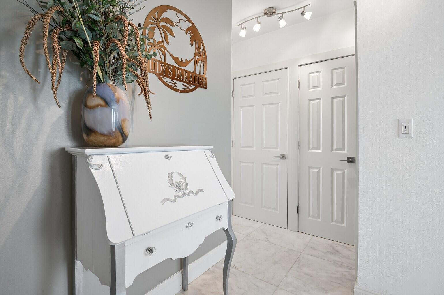 BREAKWATER TOWERS CO-OP - Residential