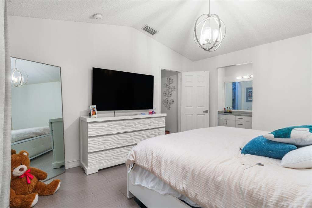 San Messina - Residential