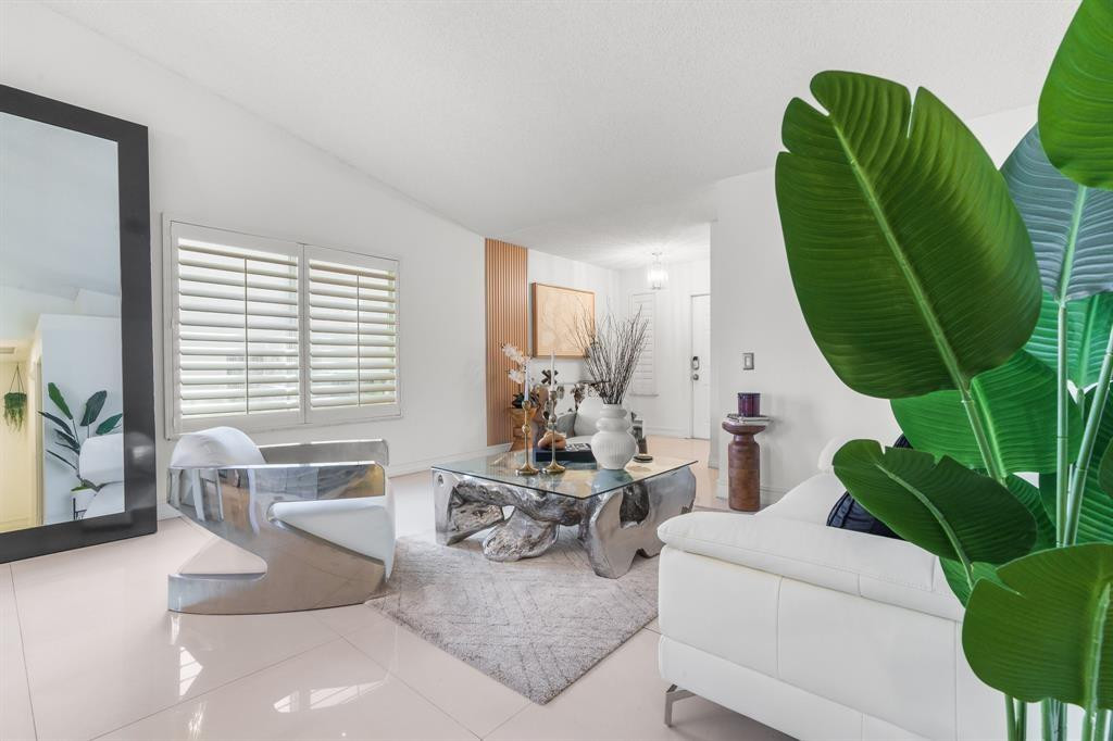 San Messina - Residential