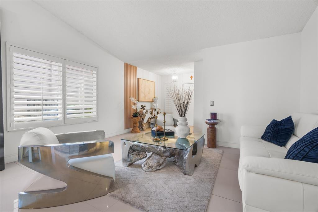 San Messina - Residential