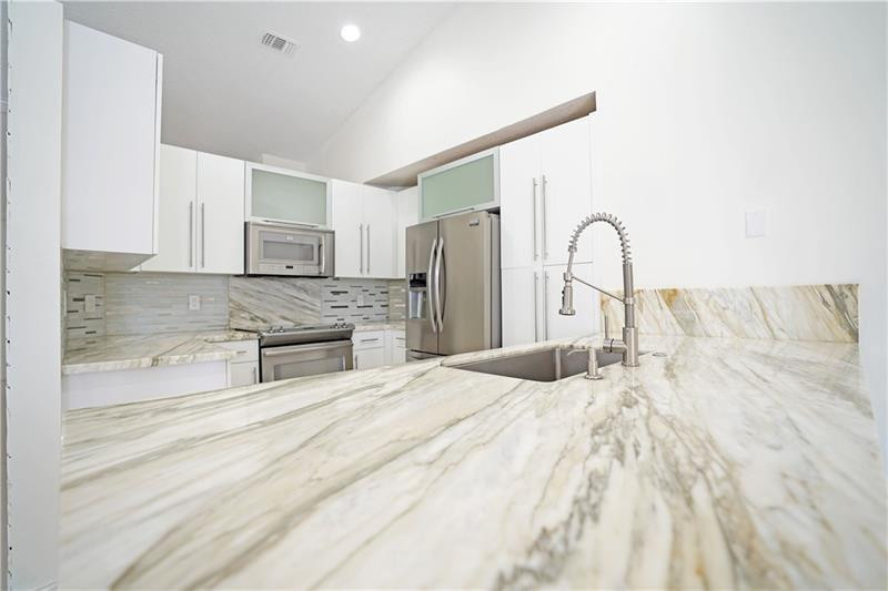 San Messina - Residential